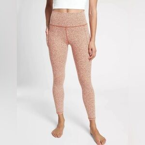 Athleta Salutation Stash Pocket II Textured 7/8 Tight Rust Orange Leggings Small